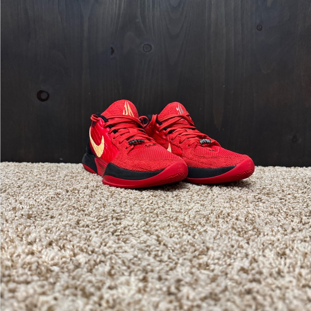 Nike Ja 2 men’s size 8. No box.